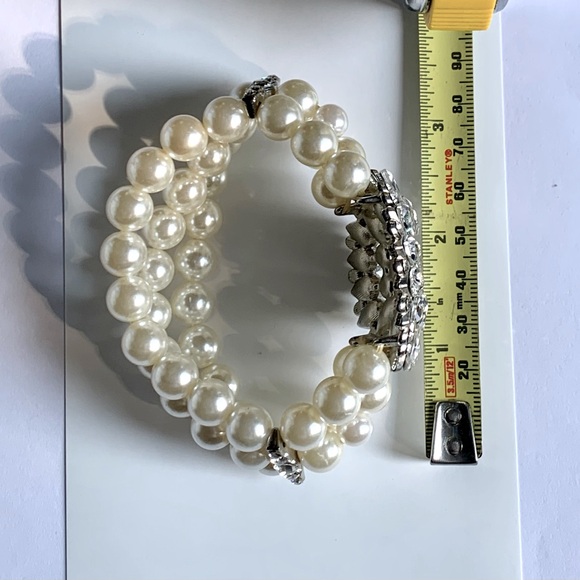 🐝 Bundle🐝 NWOT 2 Faux Pearl & Rhinestone Stretch & Wrap Bracelets - Picture 6 of 13